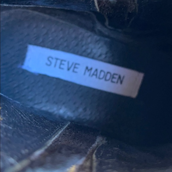SOLD Steve Madden Booties Ankle Boots - Picture 6 of 7